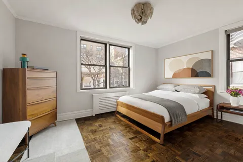 $965,000 | 60 East 9th Street, Unit 211 | Greenwich Village