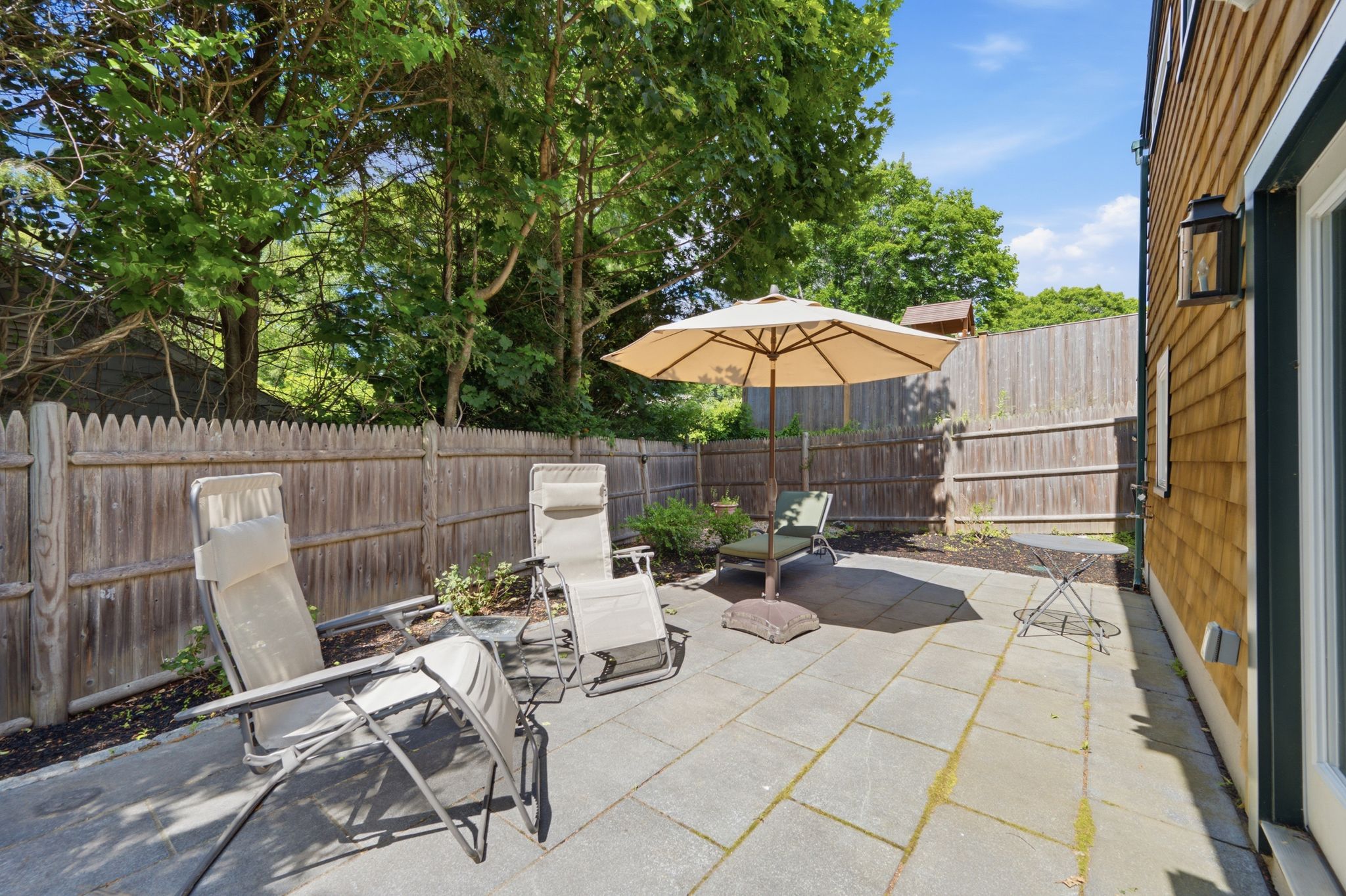 23 Puritan Road Marblehead, MA 01945 - Photo 9 of 43