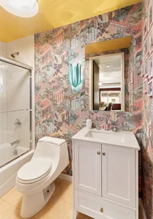 $1,450,000 | 130 East 63rd Street, Unit 6A | Lenox Hill