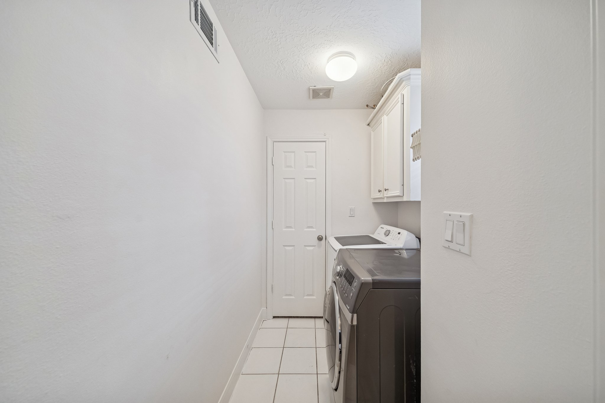1304 Dart Street, Unit E Houston, TX 77007 - Photo 14 of 34