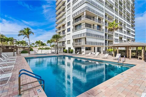 $448,000 | 3120 North Highway A1a, Unit 302, Fort Pierce, FL 34949