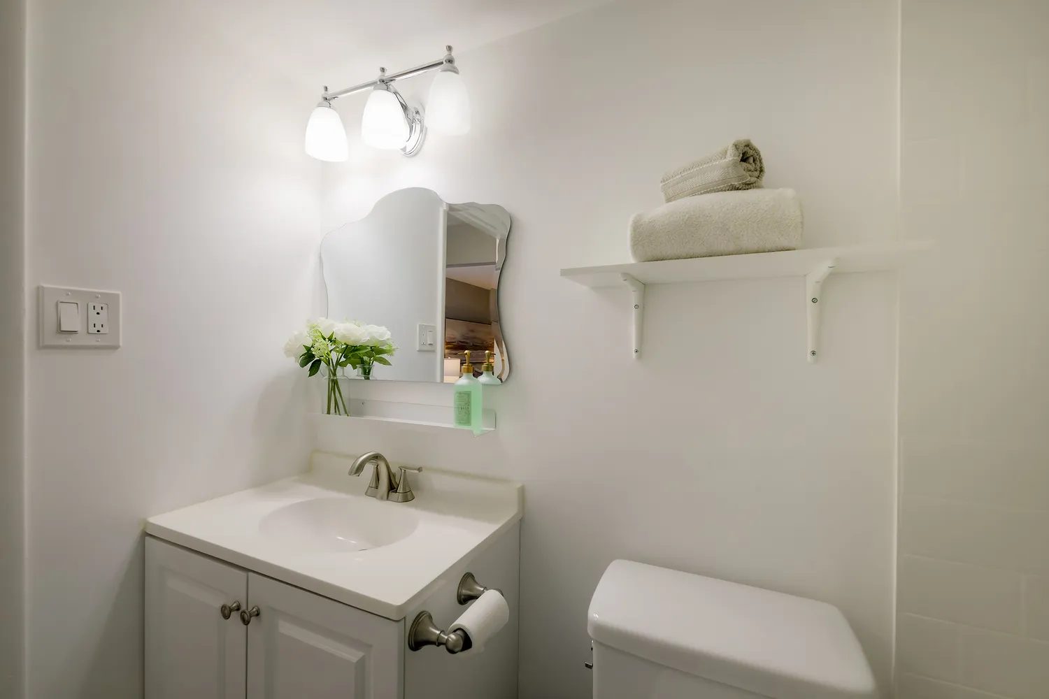 $240,000 | 7728 Hanover Parkway, Unit 203, Greenbelt, MD 20770