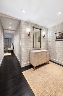 $1,650,000 | 169 East 78th Street, Unit 7C | Upper East Side