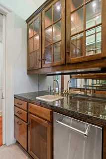 $4,250,000 | 602 Las Lomas Drive, West Lake Hills, TX 78746