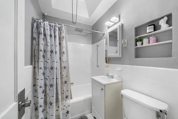 $199,000 | 223 St Laurence Road, Upper Darby, PA 19082