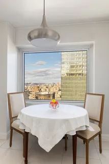 $3,200,000 | 20 West 64th Street, Unit 39K | Upper West Side