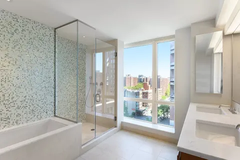 $1,949,000 | 1280 5th Avenue, Unit 10A | Upper Carnegie Hill
