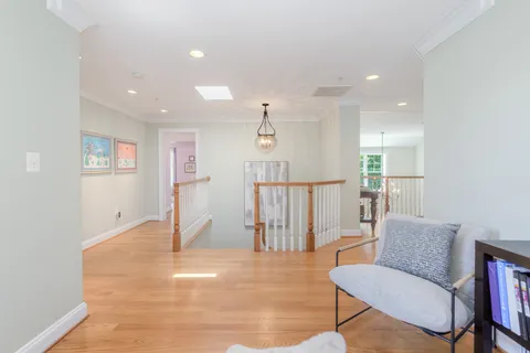 Contact Agent | 5601 Vernon Place, Bethesda, MD 20817