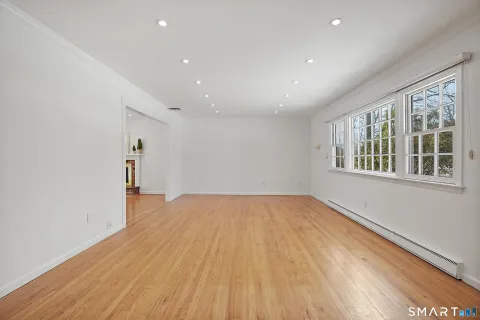 $895,000 | 39 McIntosh Road, Stamford, CT 06903