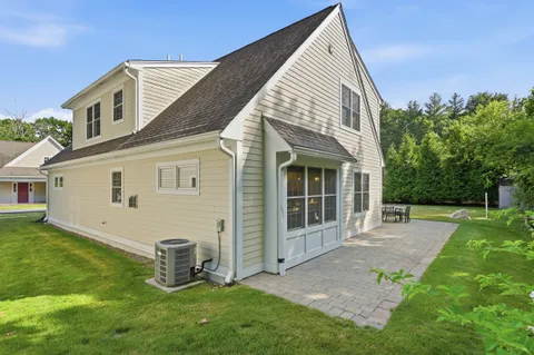Contact Agent | Cheevers Path, Bedford, MA 01730