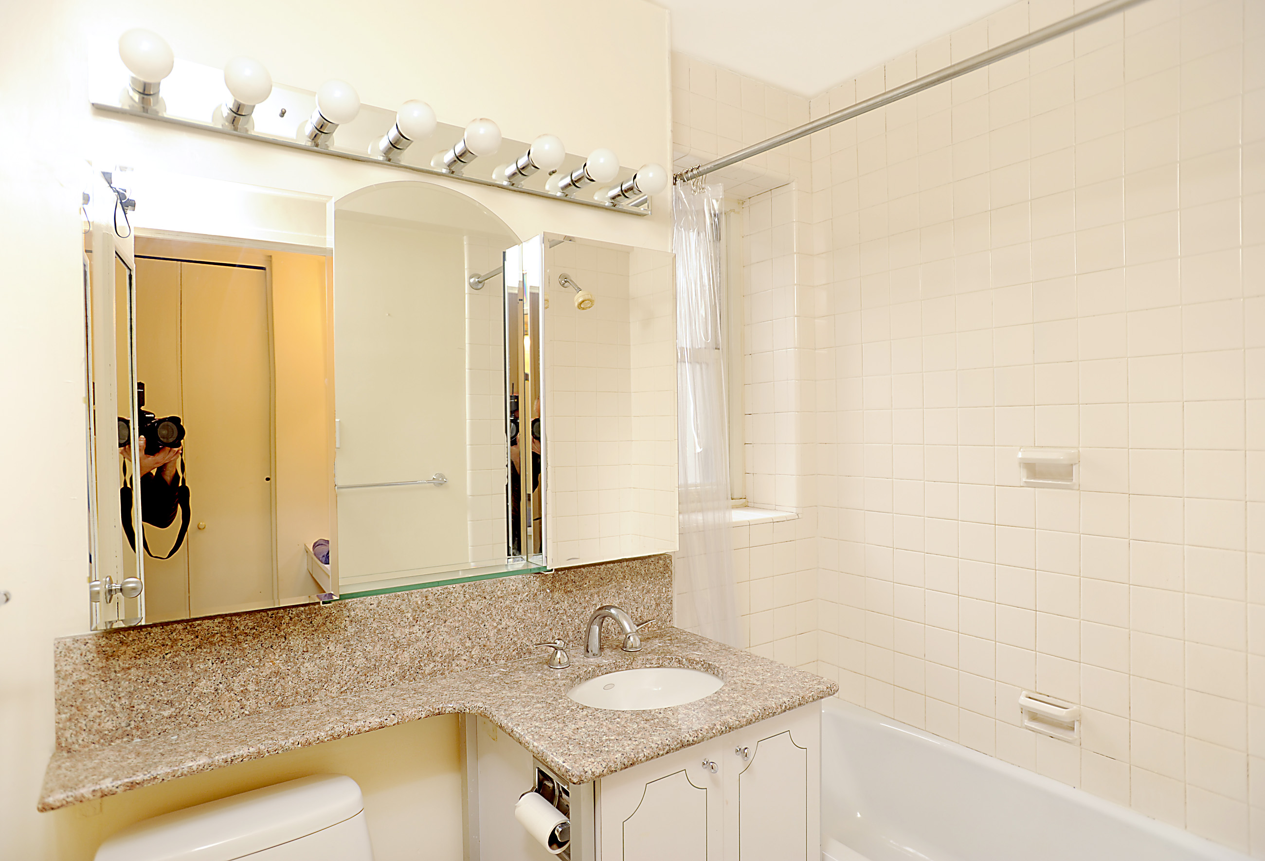 159 West 53rd Street, Unit 18A Manhattan, NY 10019 - Photo 4 of 6