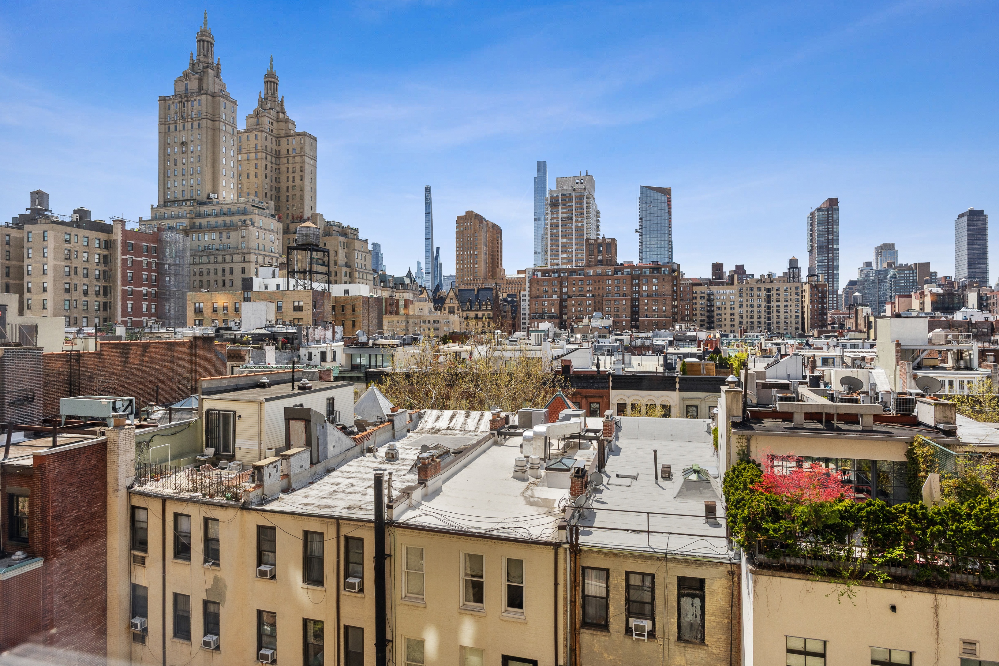 40 West 77th Street, Unit 8C Manhattan, NY 10024 - Photo 17 of 21 a view of city with tall buildings