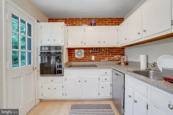 $4,175 | 8805 Menard Court, Alexandria, VA 22309