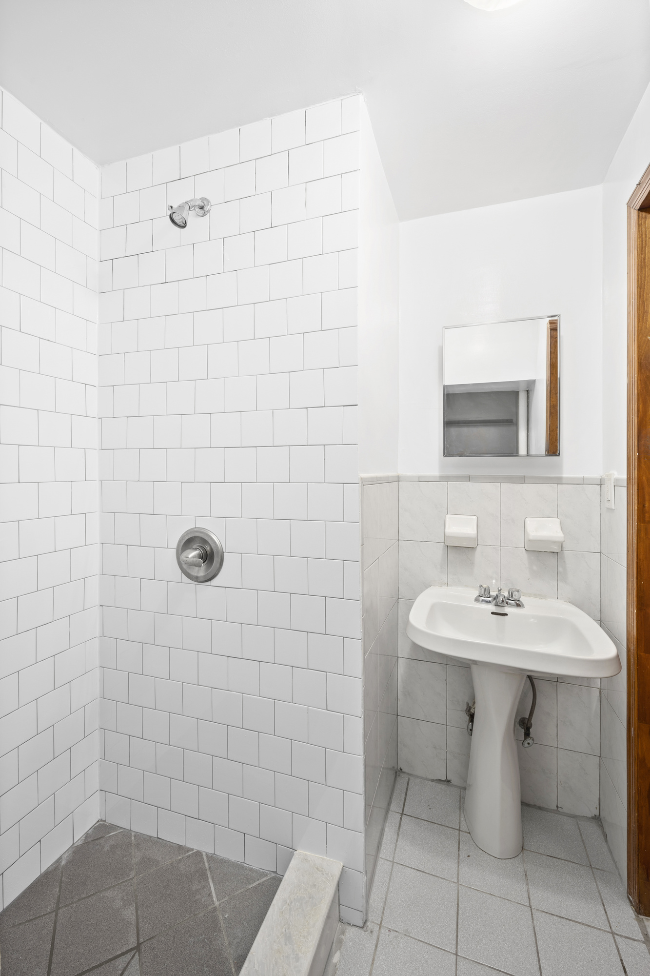 326 East 11th Street, Unit 8 Manhattan, NY 10003 - Photo 6 of 7