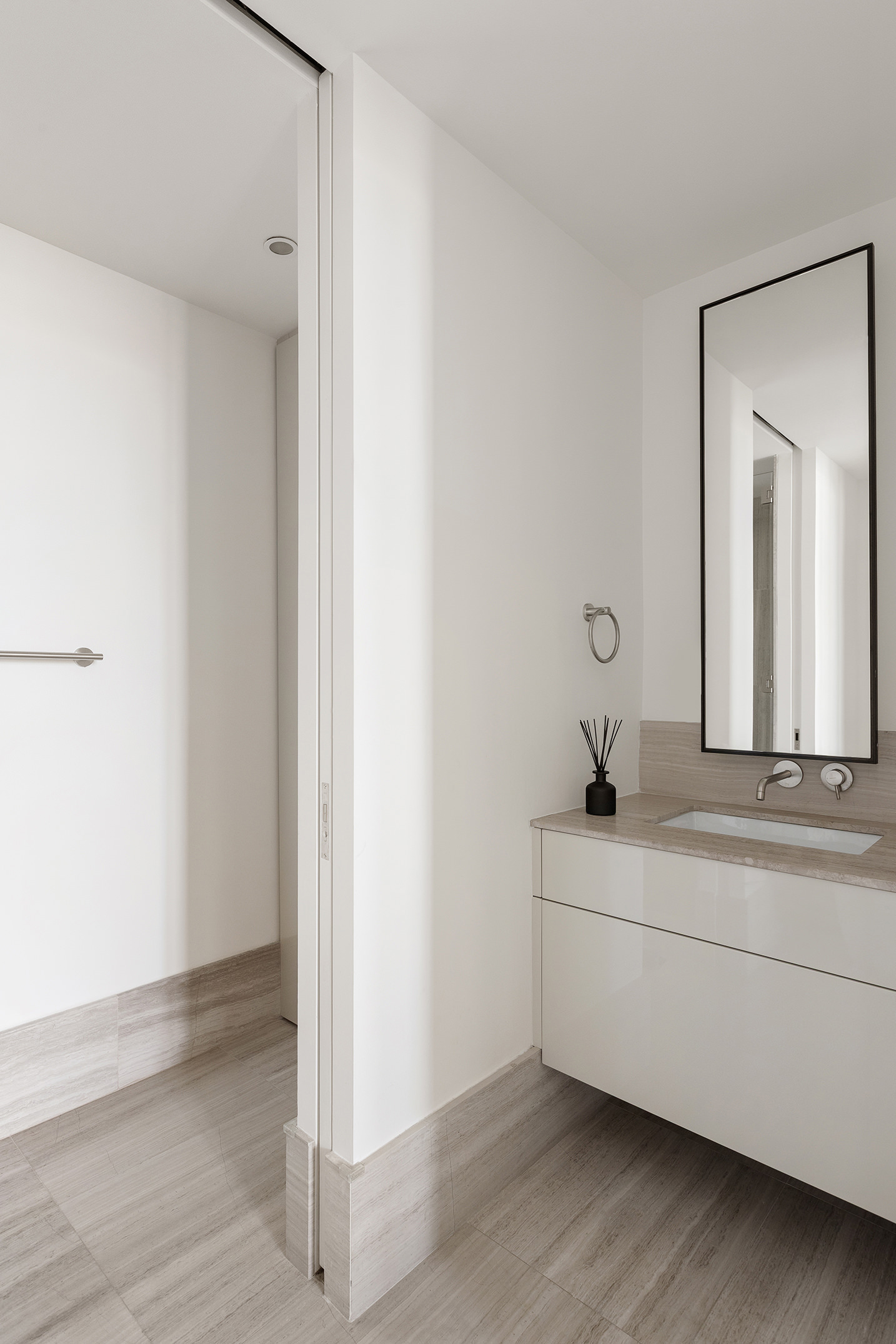 429 Kent Avenue, Unit PH3 Brooklyn, NY 11249 - Photo 30 of 39