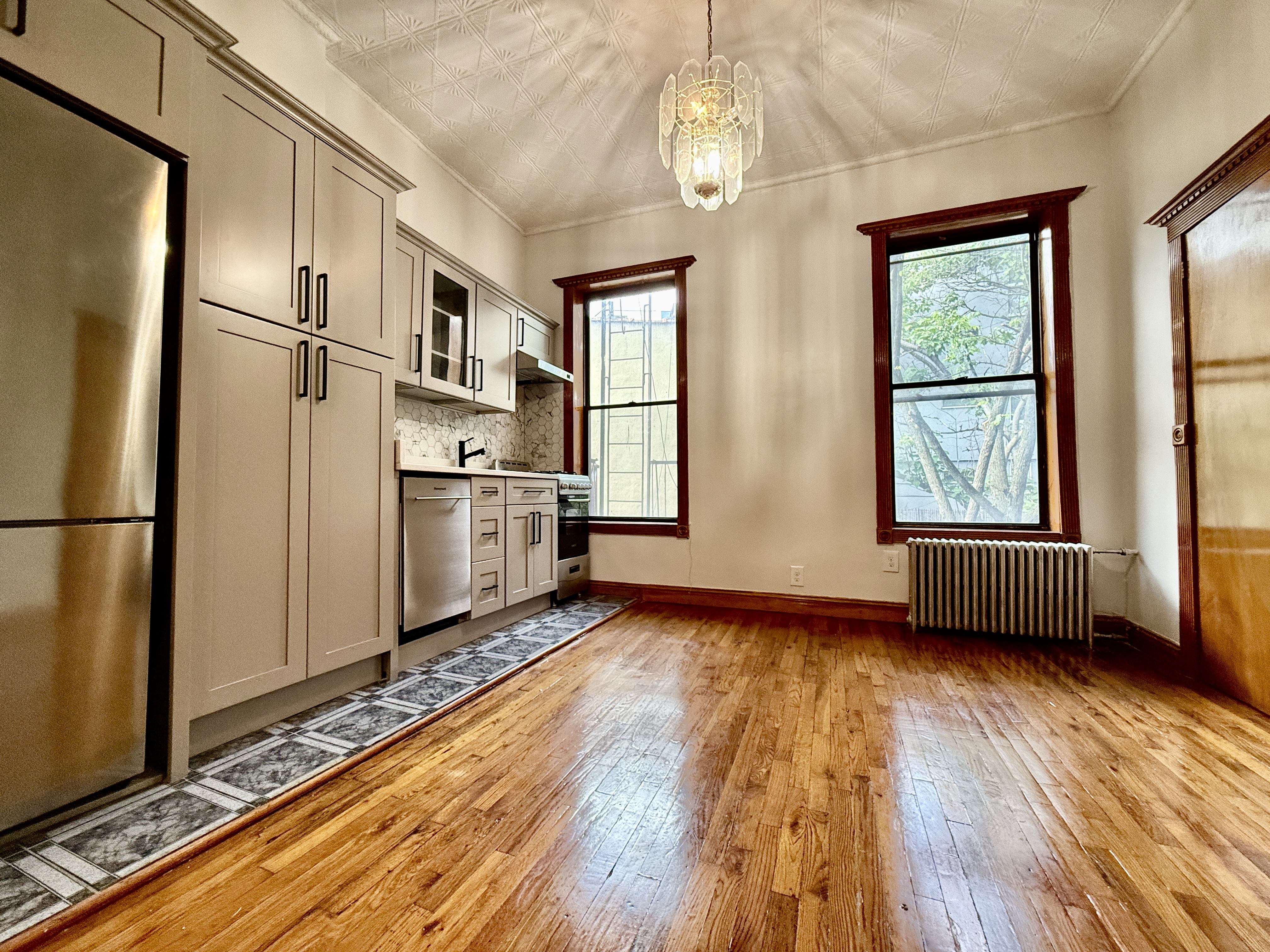 785 Dean Street, Unit 2R Brooklyn, NY 11238 - Photo 1 of 7