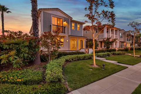 $1,379,000 | 21445 Hayley Lane, Huntington Beach, CA 92646