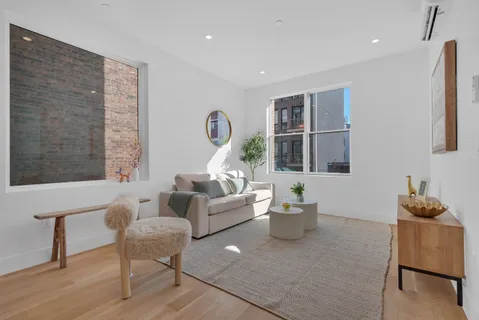 $672,000 | 97 Seigel Street, Unit 3B | Williamsburg