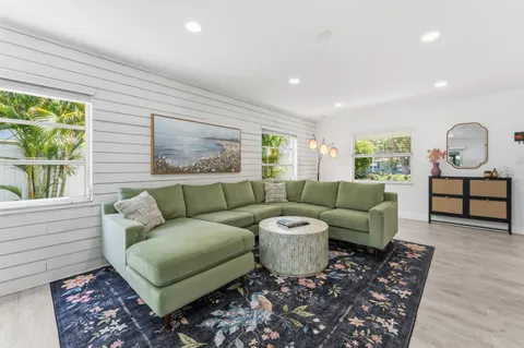 $714,999 | 2701 67th Way North, St. Petersburg, FL 33710