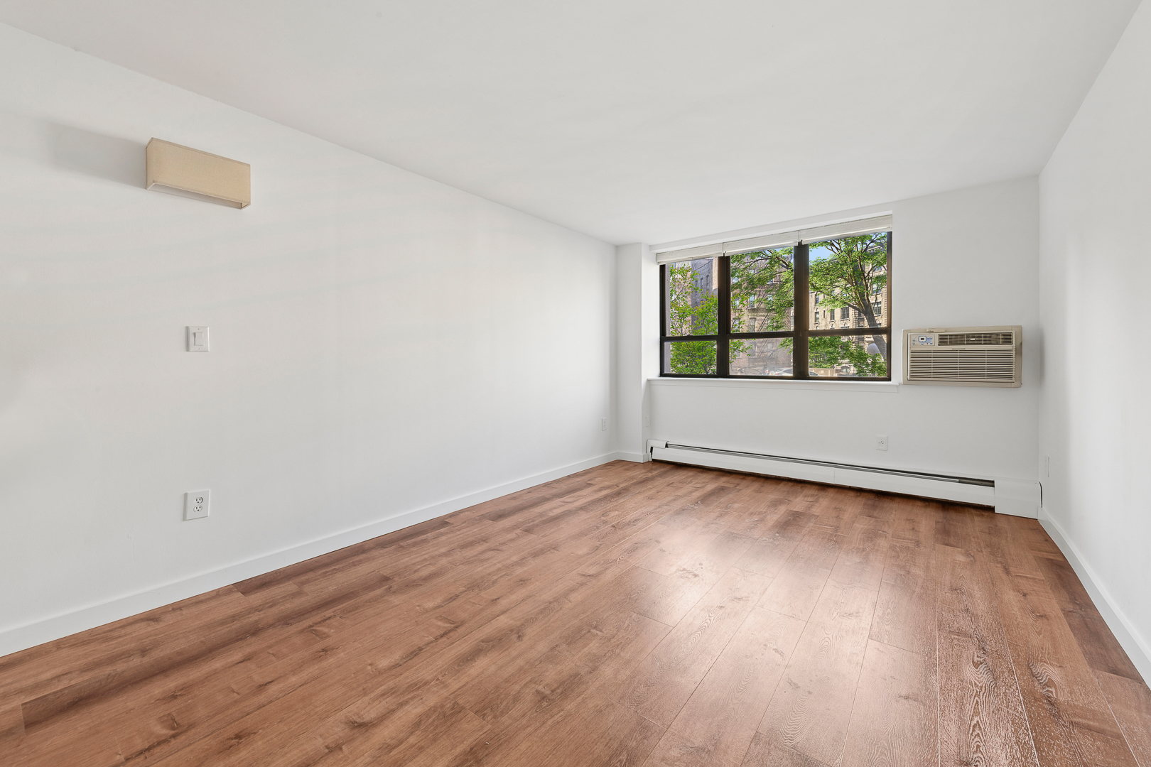 301 West 110th Street, Unit 1C Manhattan, NY 10026 - Photo 3 of 10
