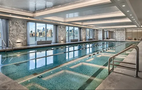 $10,250 | 60 Wharf Drive, Unit 512 | Greenpoint