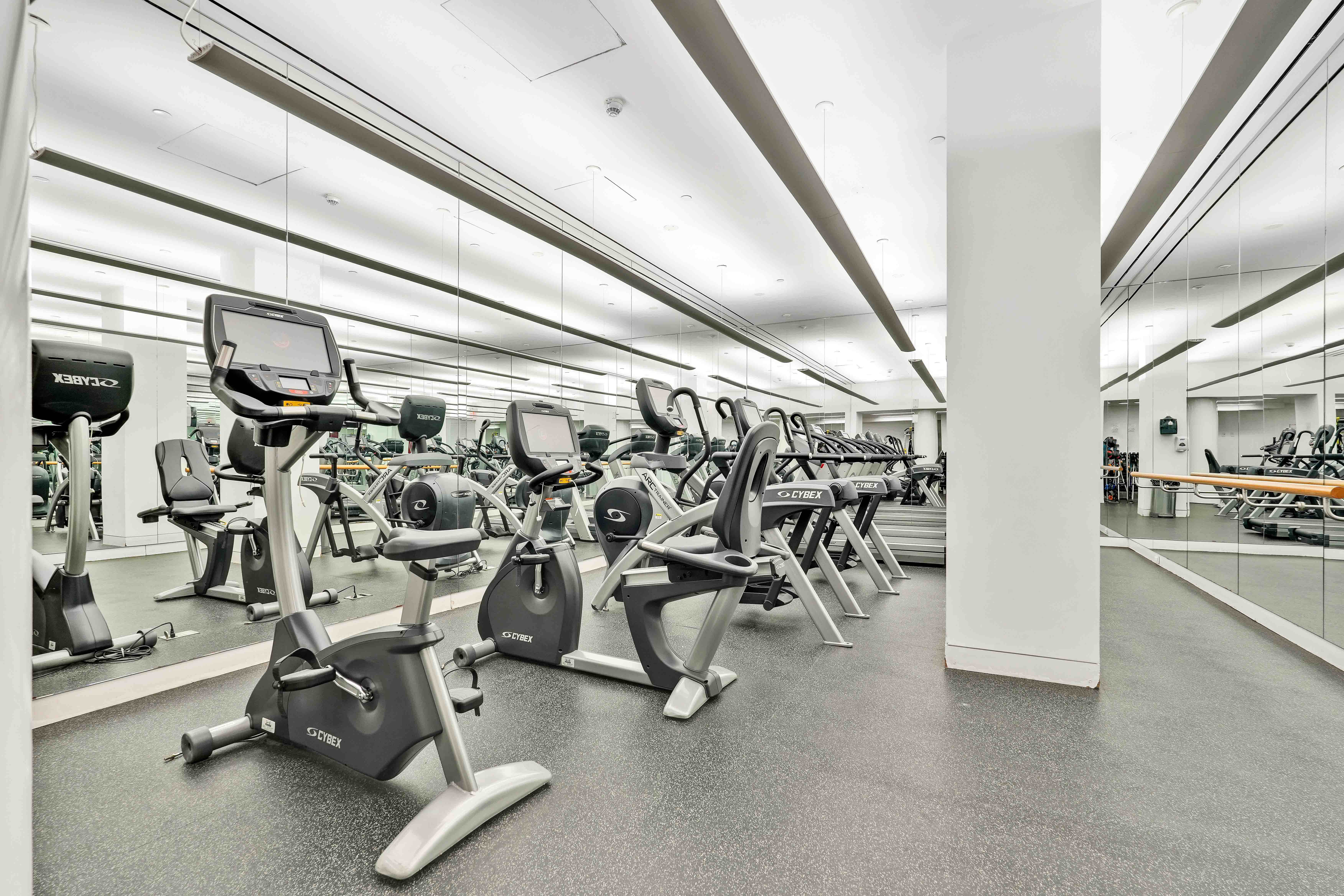 150 East 72nd Street, Unit 4S Manhattan, NY 10021 - Photo 17 of 19