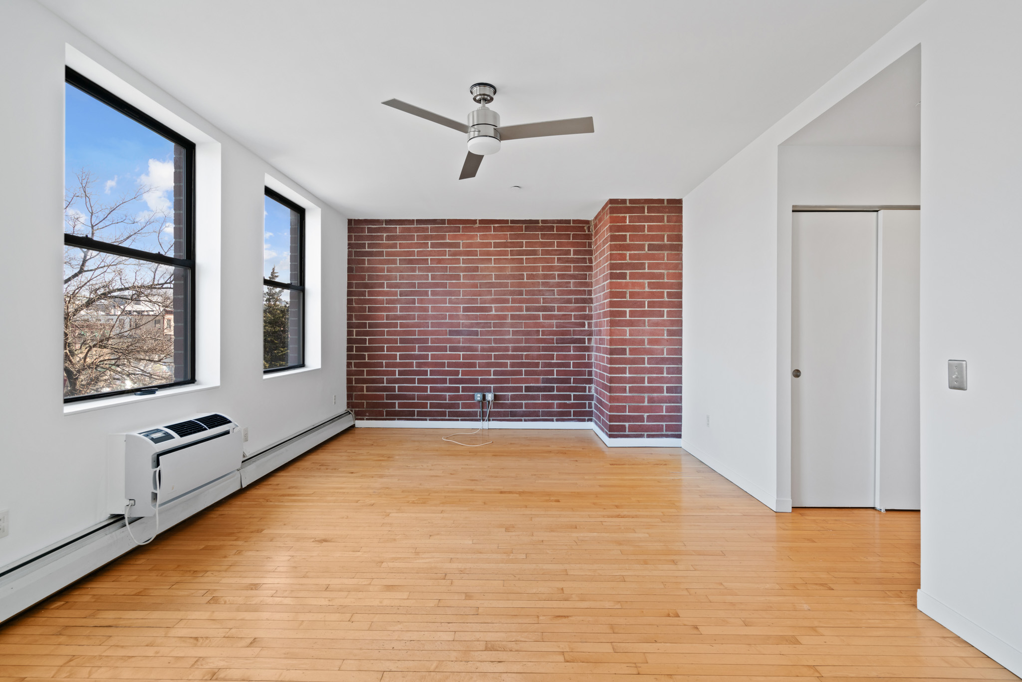 219 17th Street, Unit 4B Brooklyn, NY 11215 - Photo 2 of 12