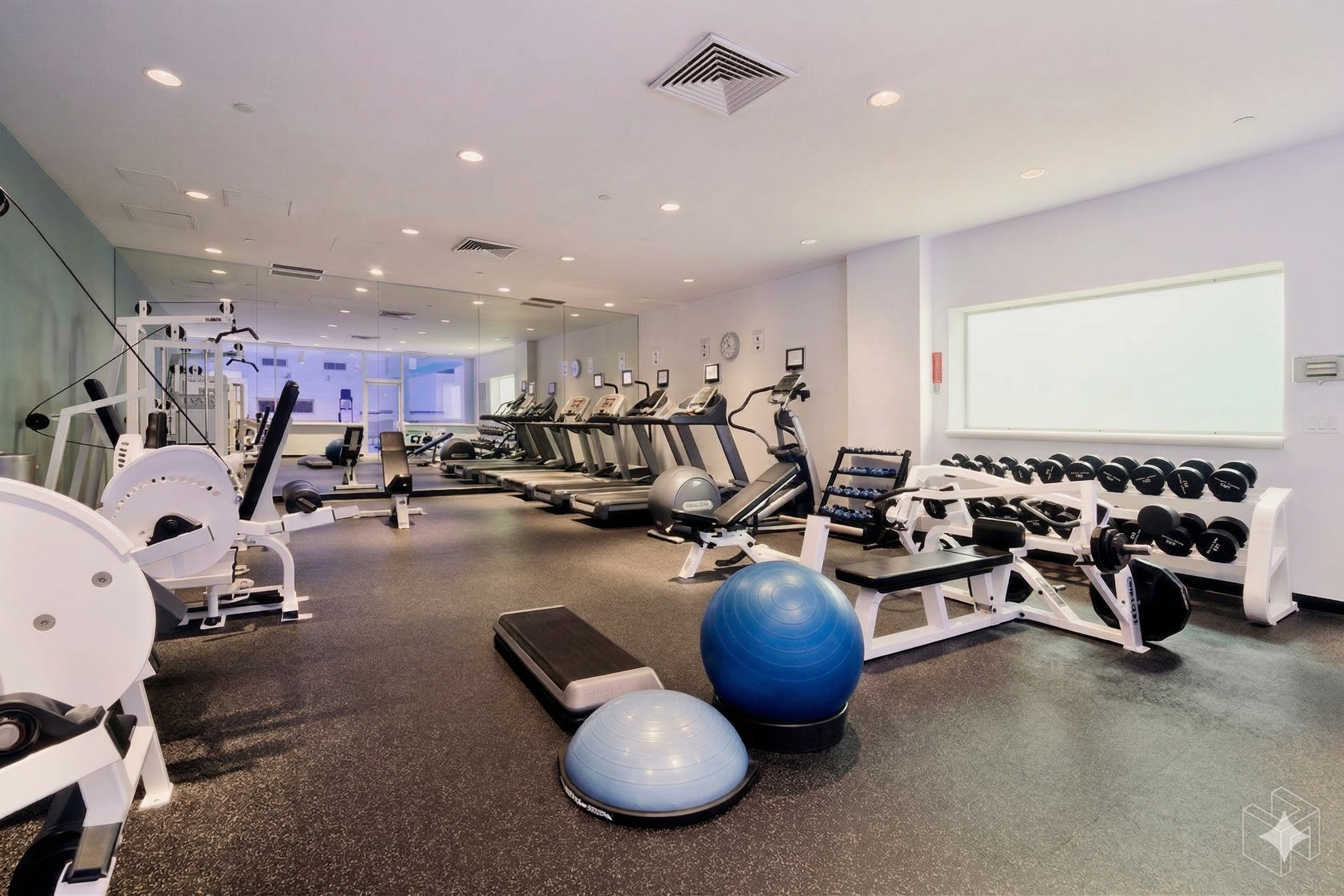 235 East 40th Street, Unit 40A Manhattan, NY 10016 - Photo 14 of 15