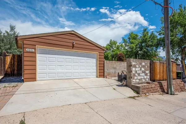 $900,000 | 3201 Stuart Street, Denver, CO 80212