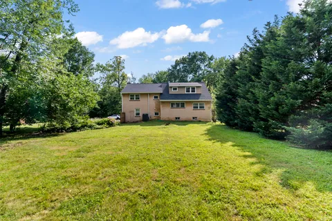 $410,000 | 634 Hutchinson Terrace, Holmes, PA 19043