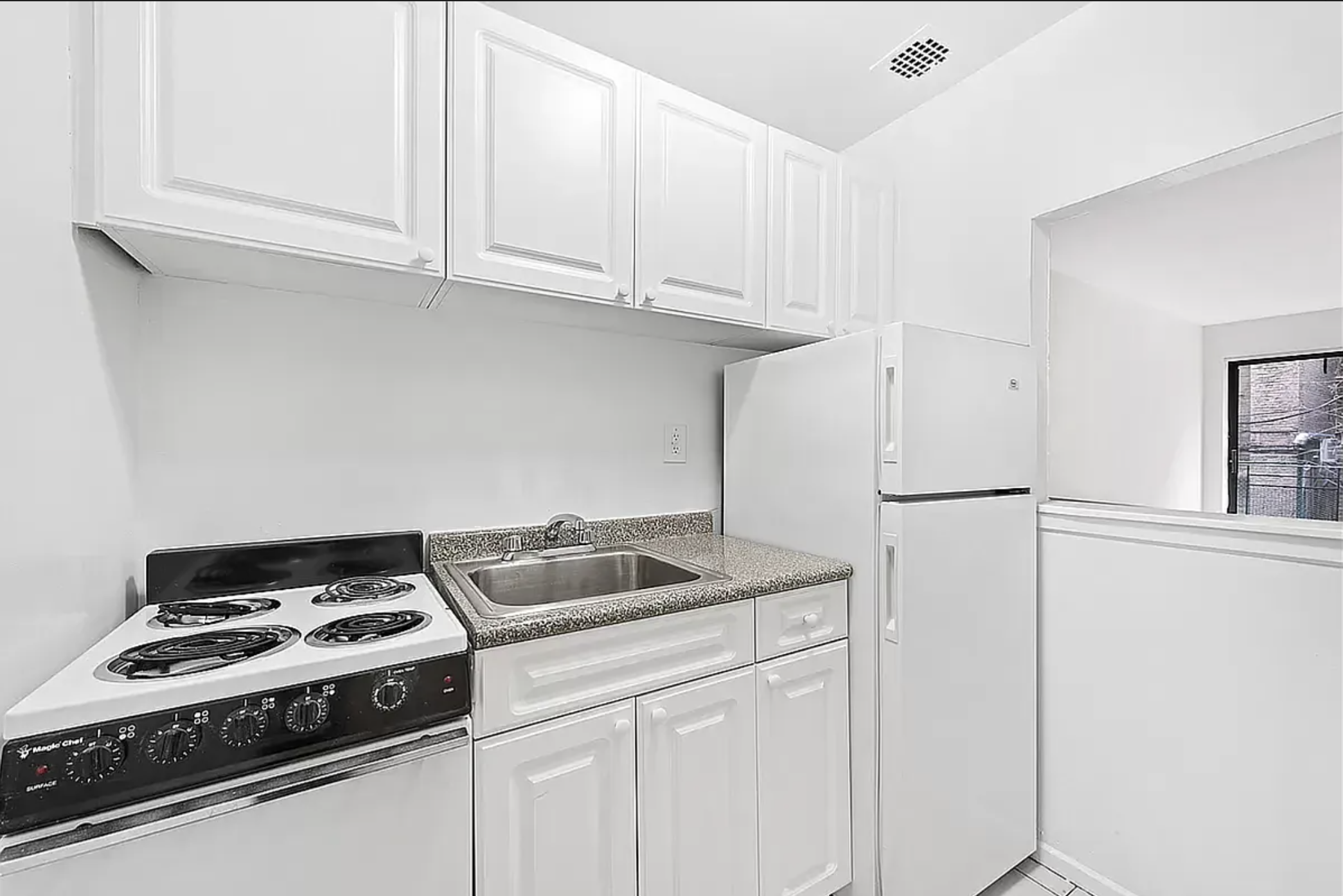 221 East 82nd Street, Unit 3D Manhattan, NY 10028 - Photo 2 of 6