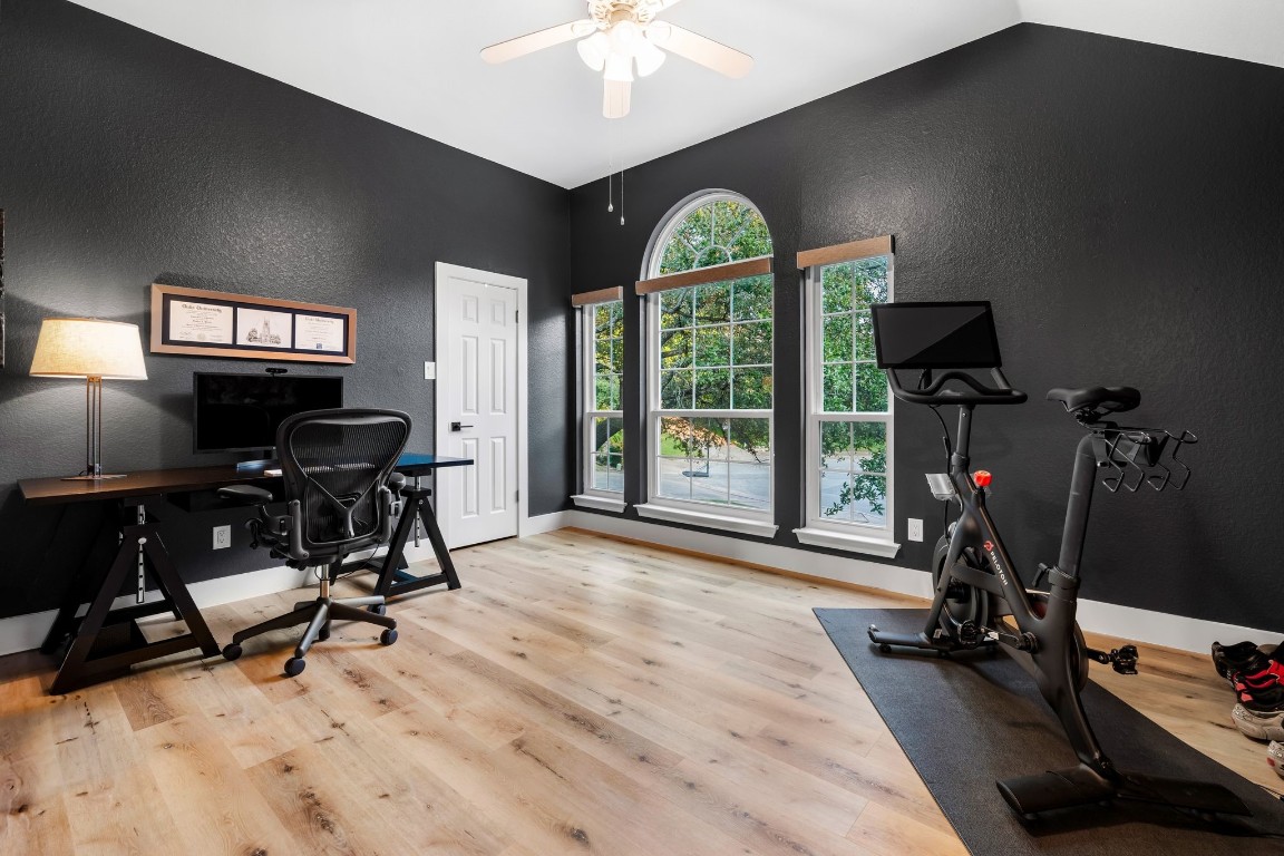 2204 Rimrock Drive Austin, TX 78738 - Photo 23 of 35 Gallery Image 23