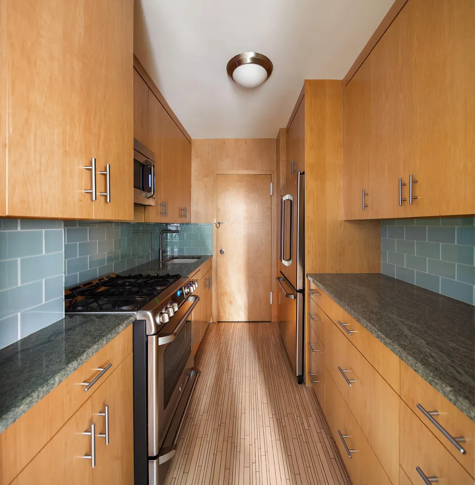 $785,000 | 60 Sutton Place South, Unit 5AN | Sutton Place