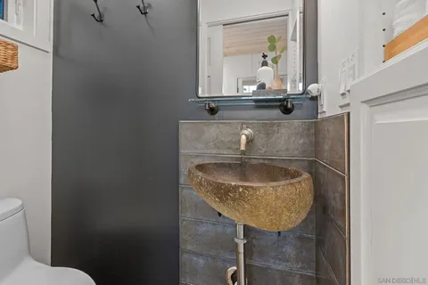 $4,995,000 | 554-556 Stratford Drive, Encinitas, CA 92024