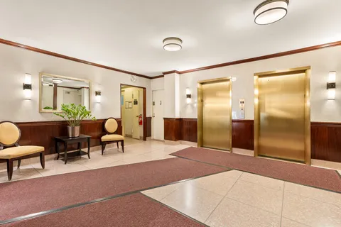 $749,000 | 240 East 46th Street, Unit 7G | Midtown East