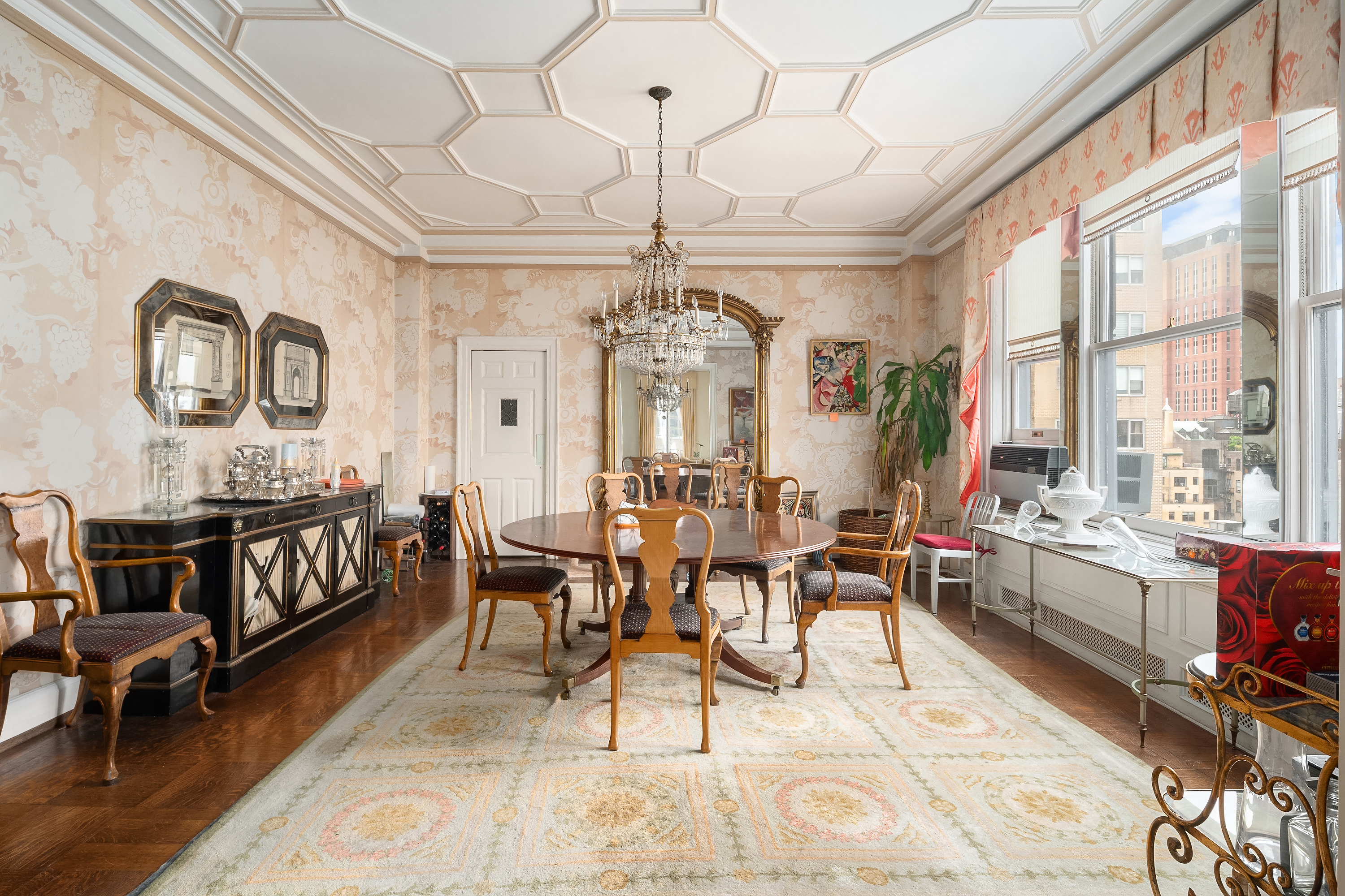 88 Central Park West, Unit 11W Manhattan, NY 10023 - Photo 2 of 6