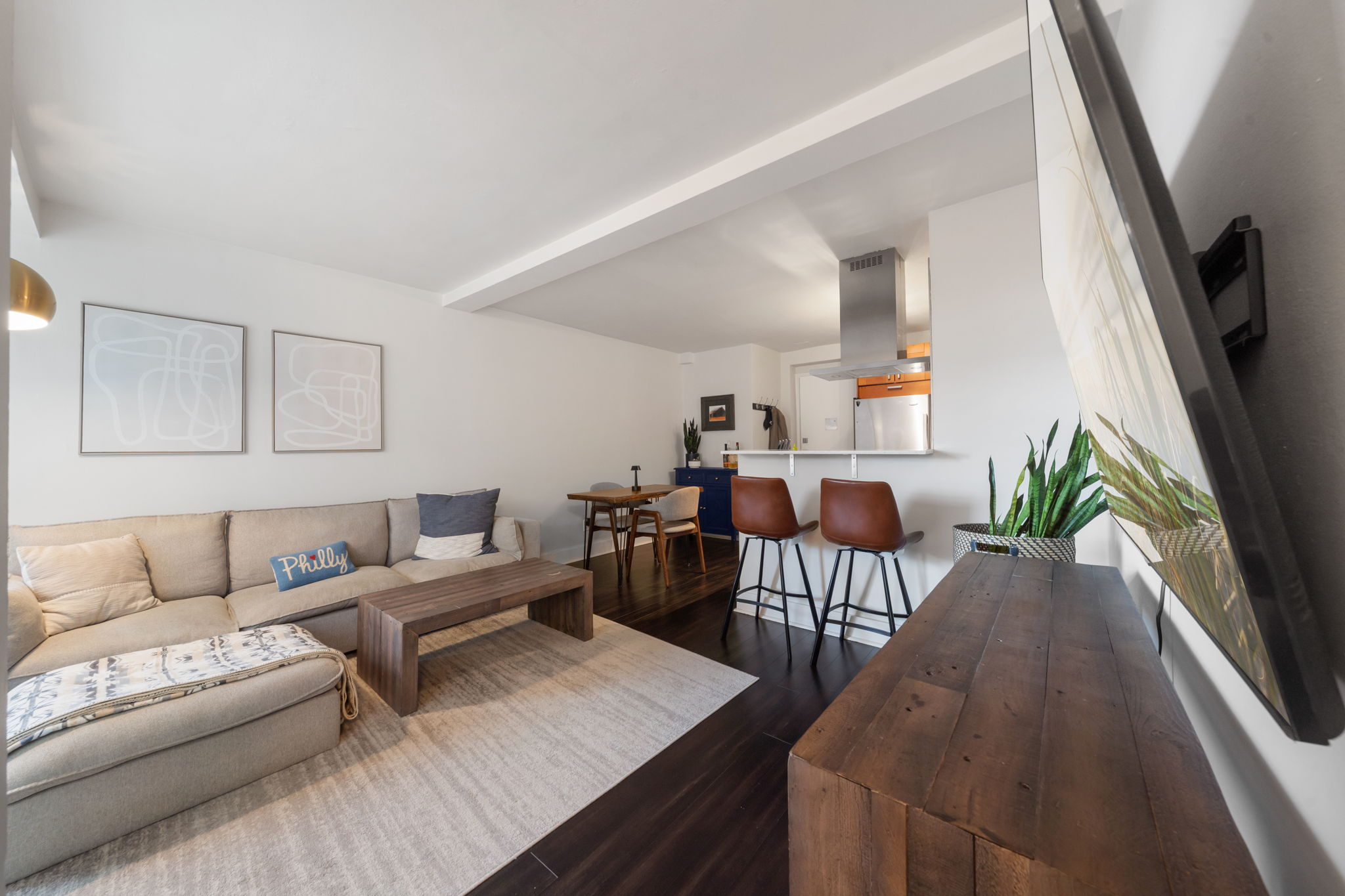 1810 Rittenhouse Square, Unit 610 Philadelphia, PA 19103 - Photo 1 of 1 Gallery Image 1