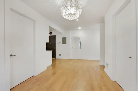 $4,600 | 730 Lafayette Avenue, Unit 1L | Bedford-Stuyvesant