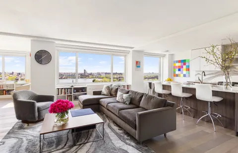 $2,995,000 | 535 East 86th Street, Unit 16F | Upper East Side