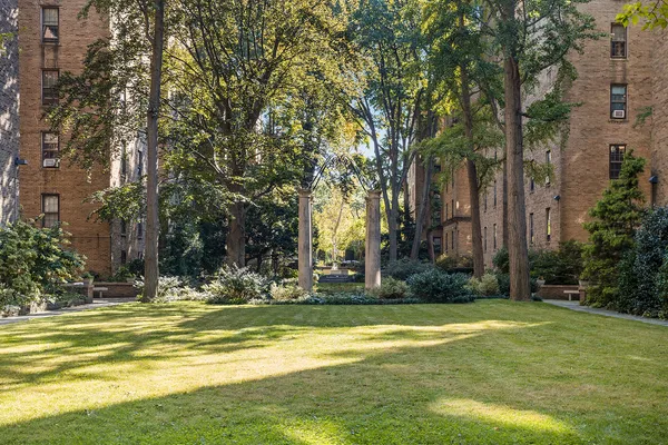 $975,000 | 33-39 80th Street, Unit 2A | Jackson Heights