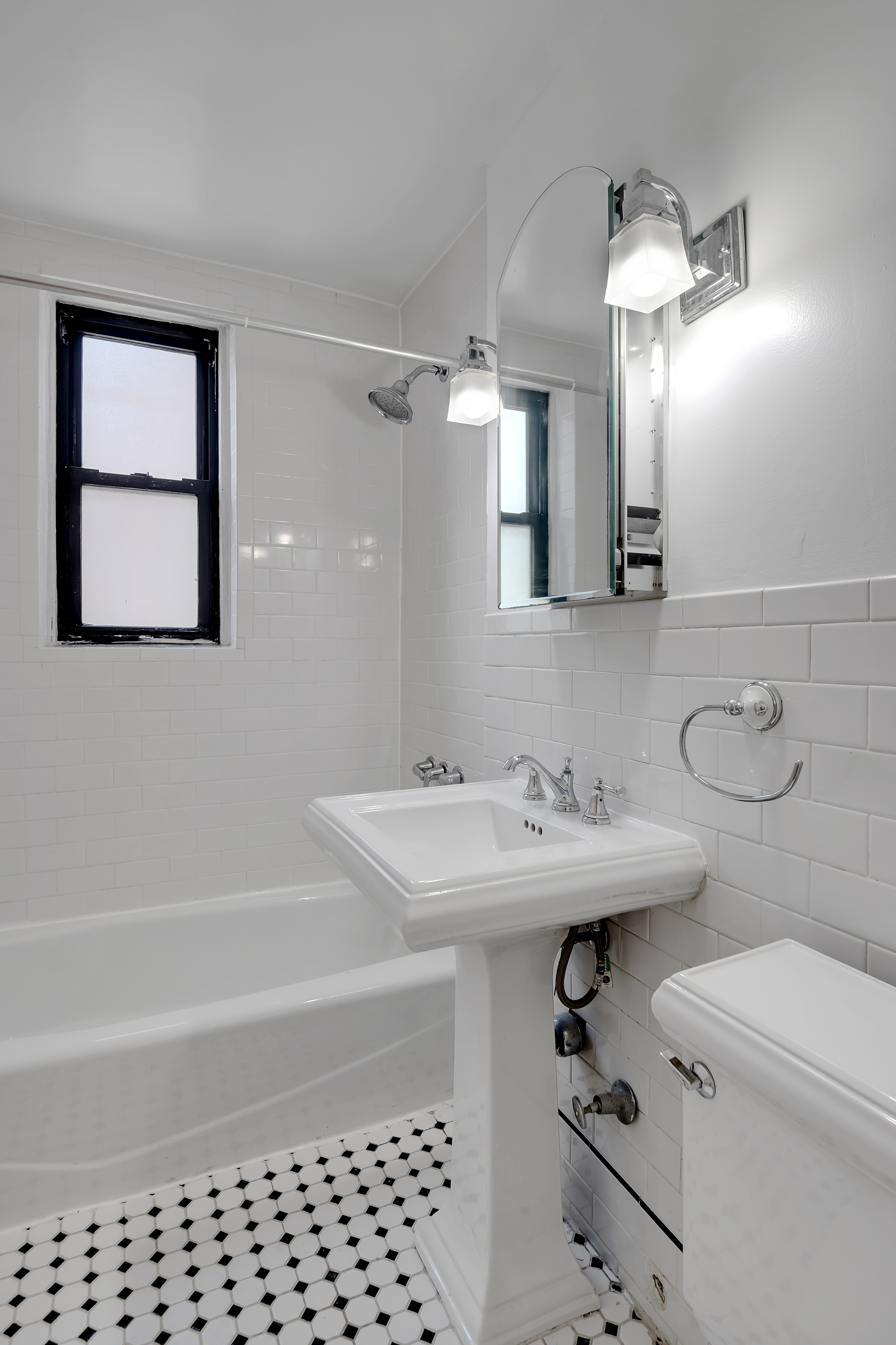 415 Beverley Road, Unit 2F Brooklyn, NY 11218 - Photo 6 of 8