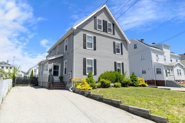 $939,000 | 13 3rd Street, Unit 13, Medford, MA 02155