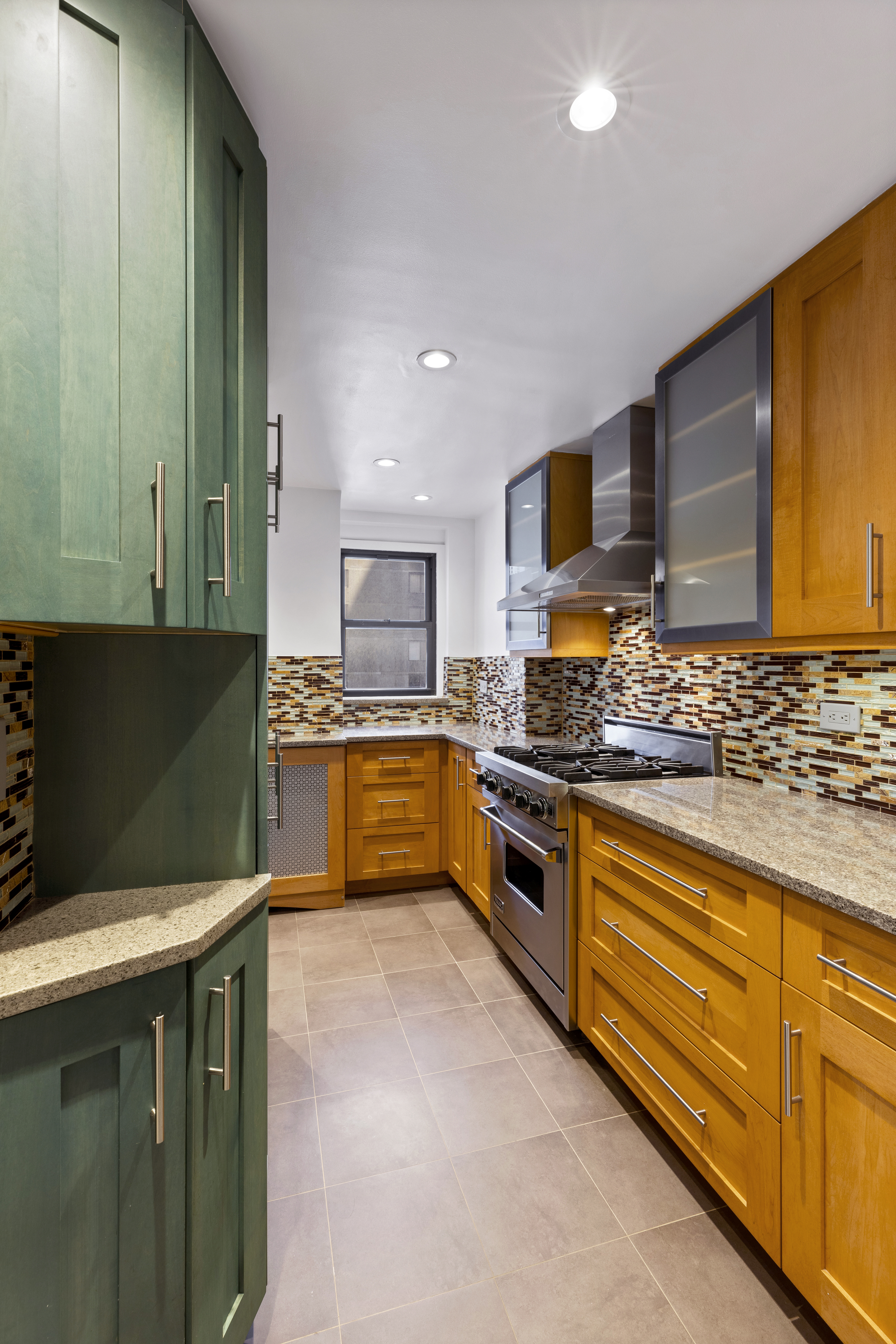 301 East 48th Street, Unit 15/16H Manhattan, NY 10017 - Photo 8 of 16