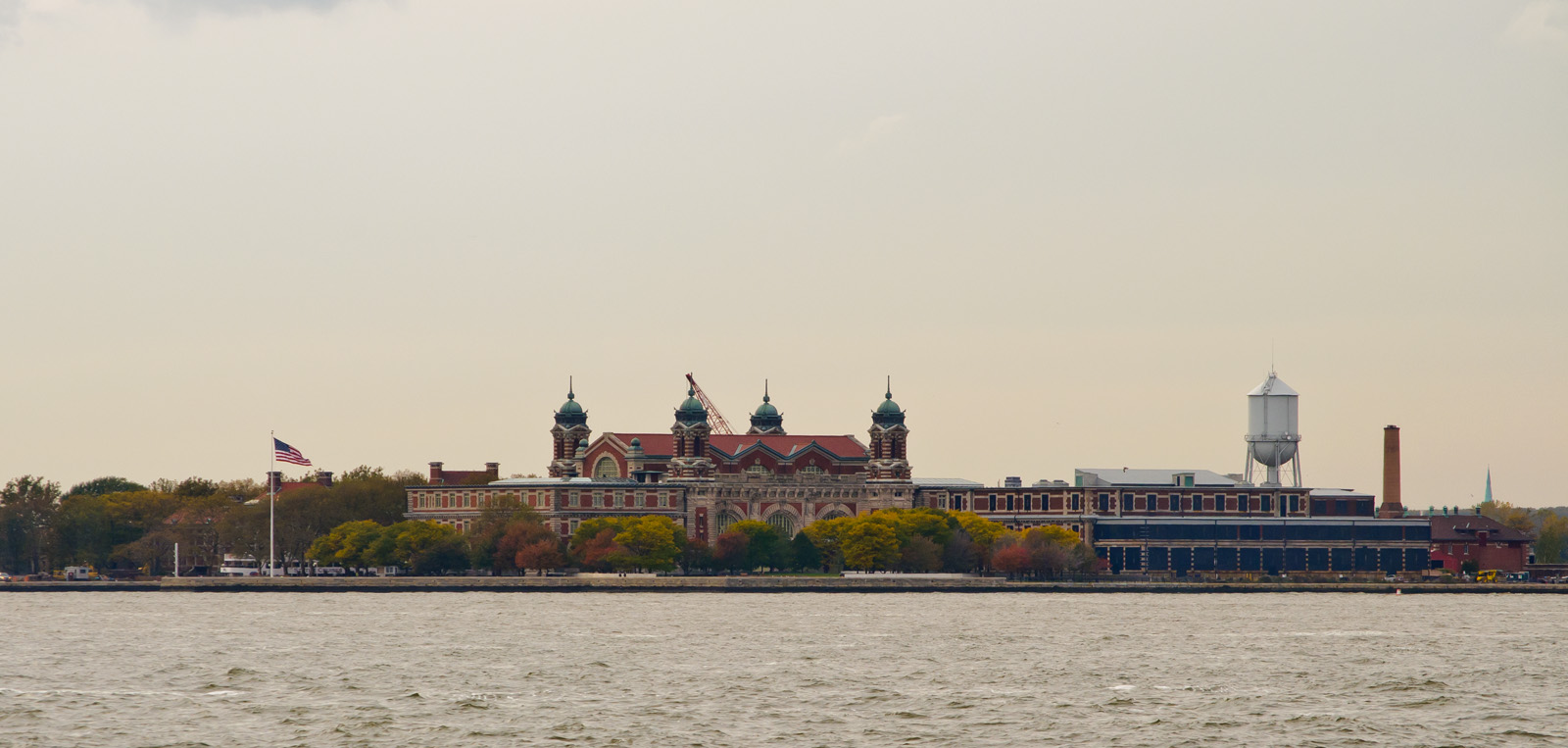 30 West Street, Unit 25G Manhattan, NY 10004 - Photo 5 of 17 a view of a lake