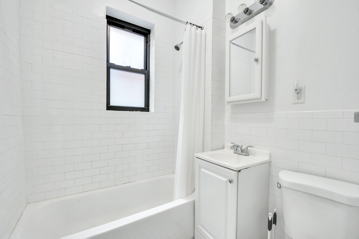 787 East 10th Street, Unit 2R Brooklyn, NY 11230 - Photo 9 of 10