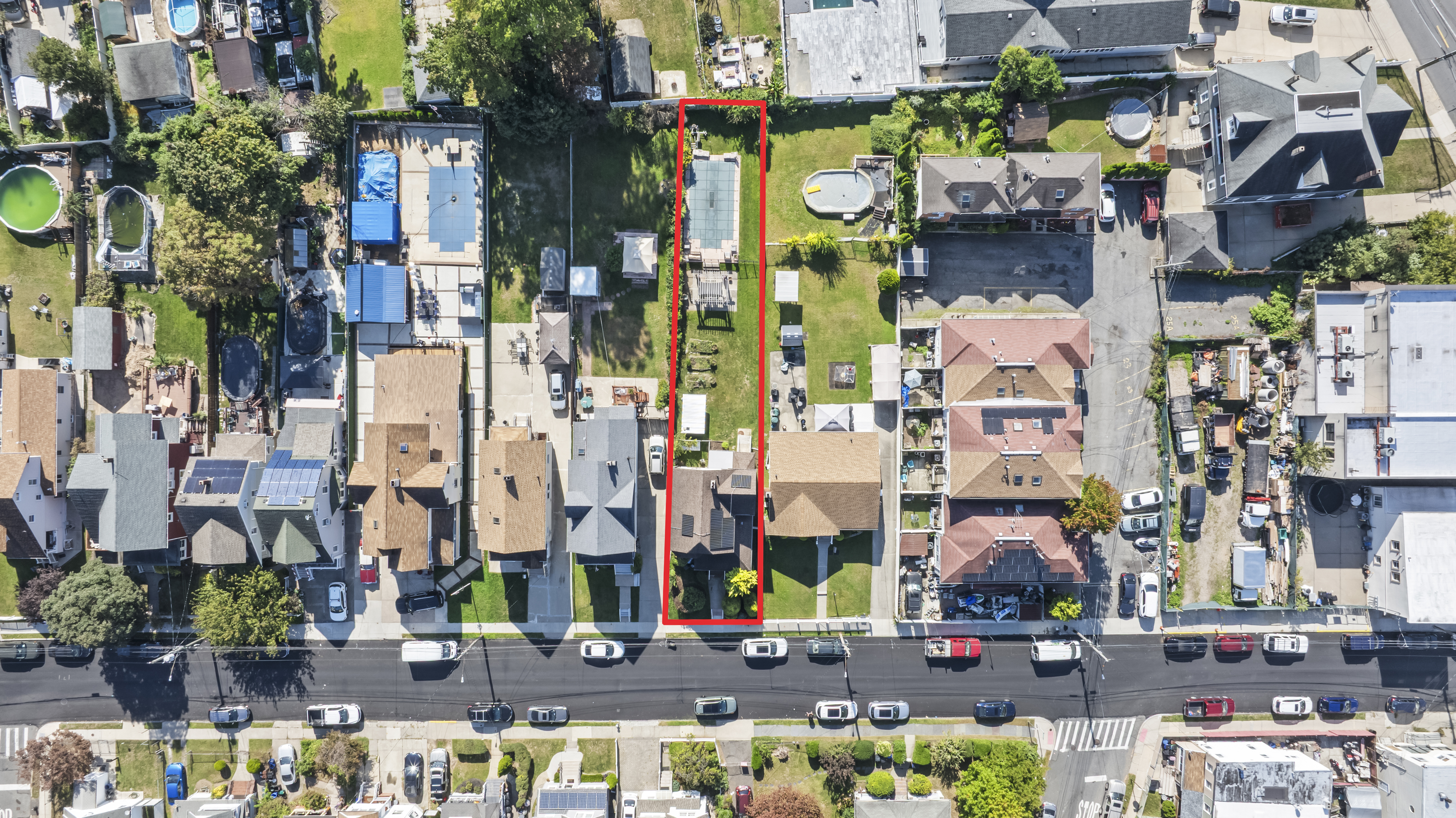 704 Delafield Avenue Staten Island, NY 10310 - Photo 3 of 35