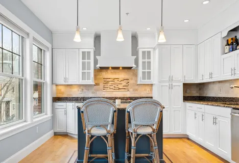 $999,000 | 591 East 3rd Street, Unit 1, Boston, MA 02127