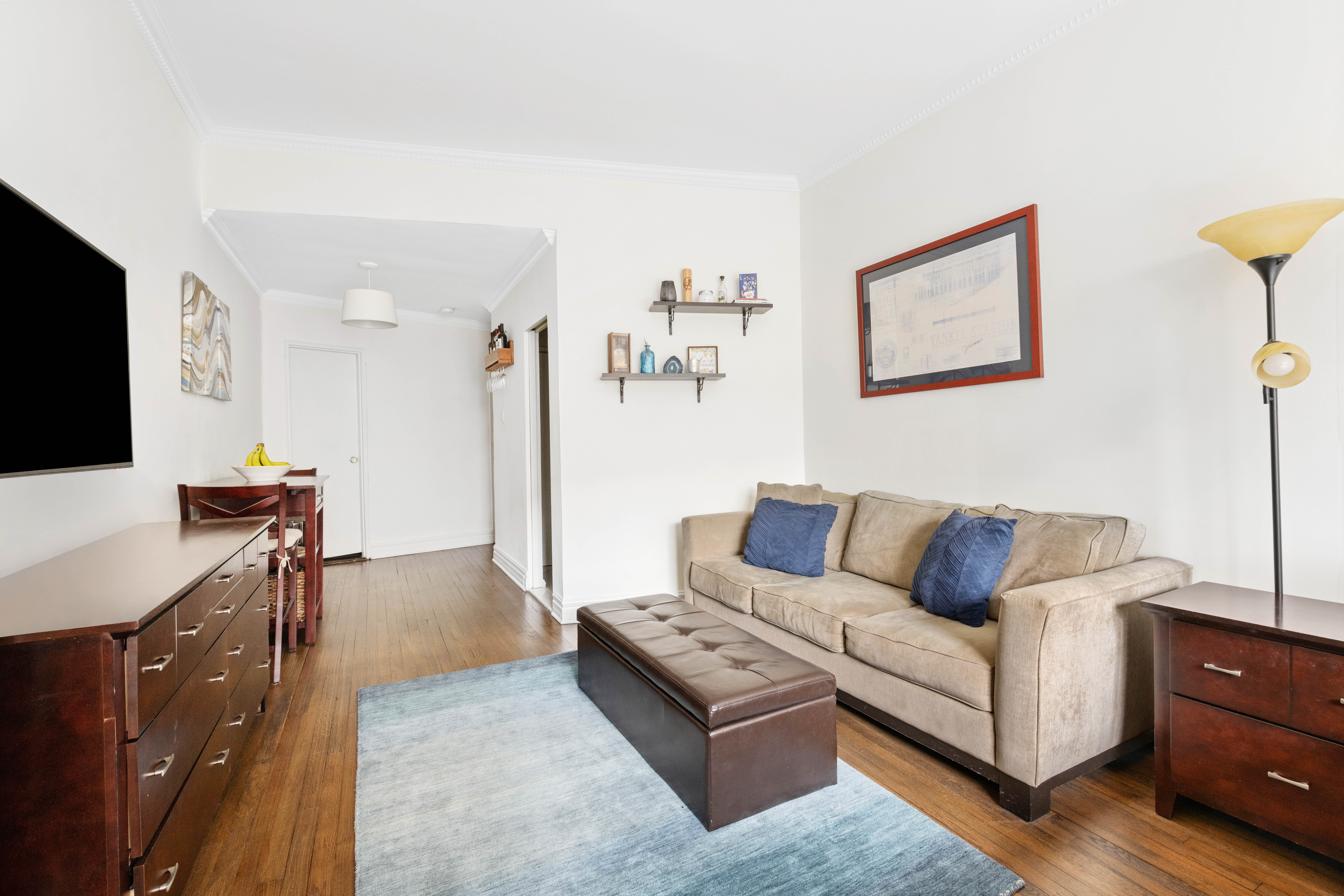 304 East 73rd Street, Unit 2F Manhattan, NY 10021 - Photo 2 of 7