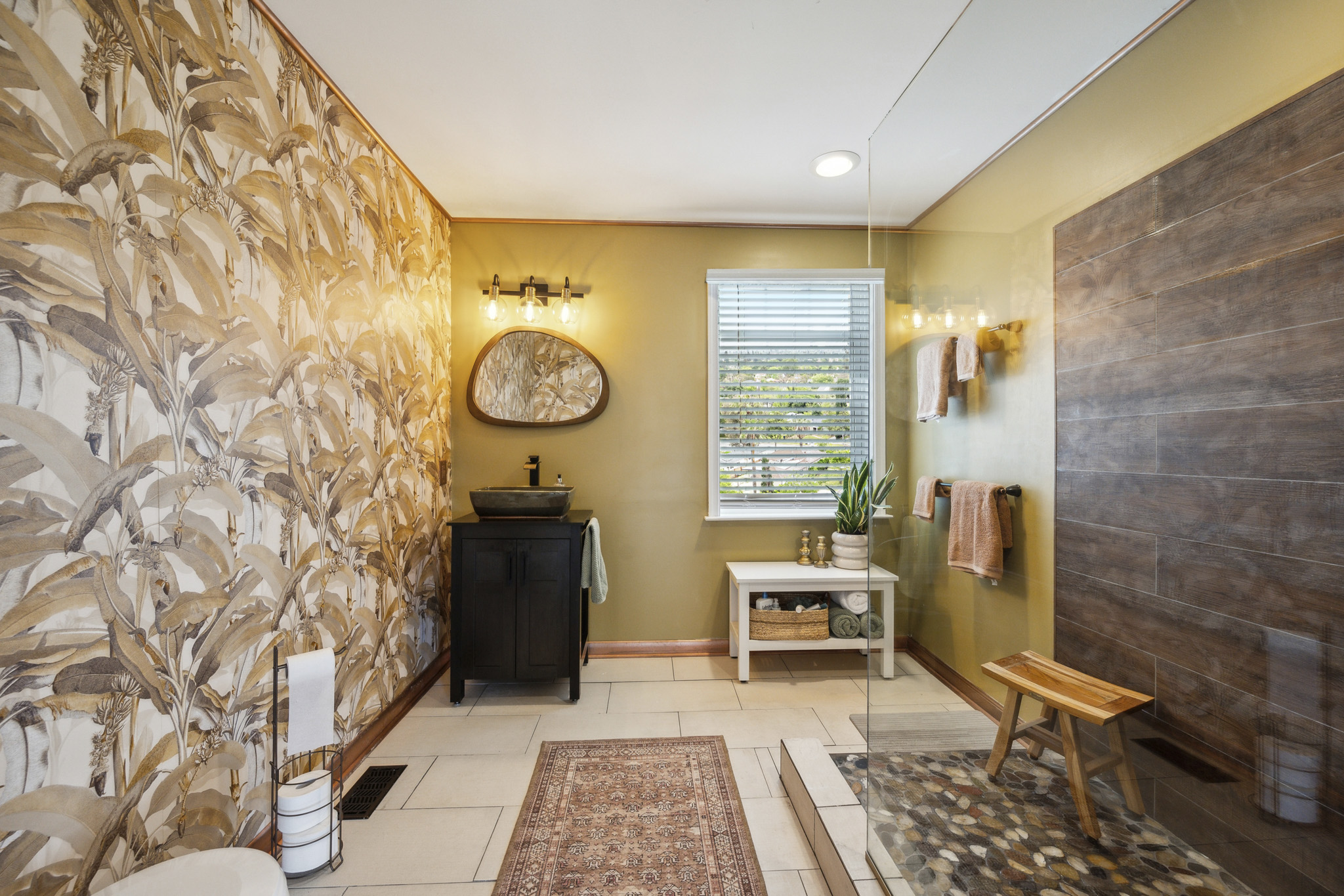 127 Hartman Road Pottstown, PA 19465 - Photo 18 of 42 a living room with furniture and a window