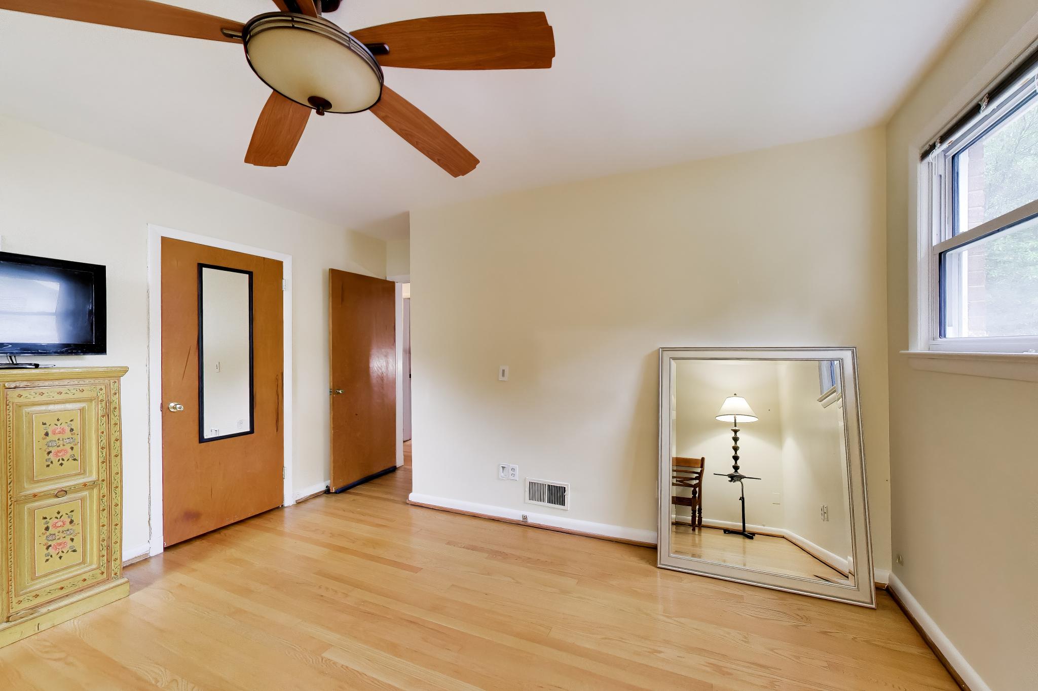 9210 Worth Avenue Silver Spring, MD 20901 - Photo 17 of 45